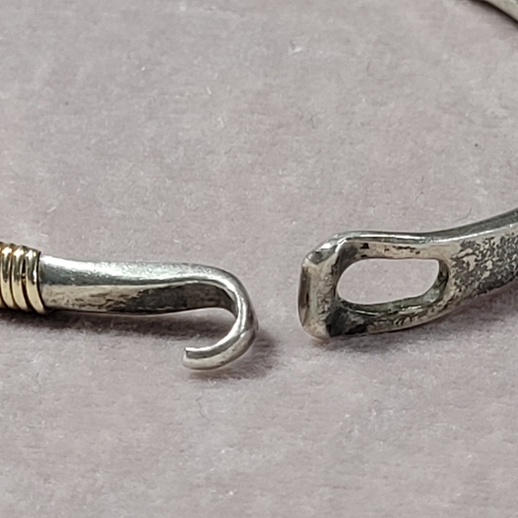 Small Cuff/Bracelet - Picture 5 of 12